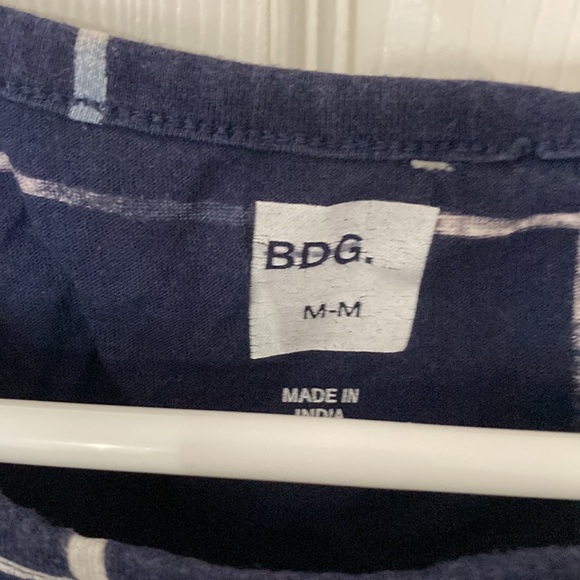 BDG Men's Size Medium Casual Short Sleeve Cotton T-shirt Navy/Blue - Picture 3 of 4